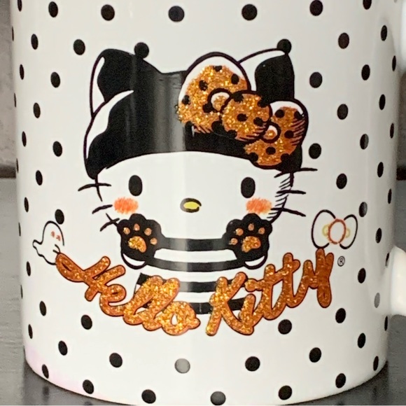 Hello Kitty Cat Burglar 20oz Ceramic Halloween Mug - Polka Dots Ghosts - Picture 2 of 9